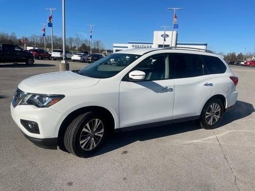 2019 Nissan Pathfinder SL