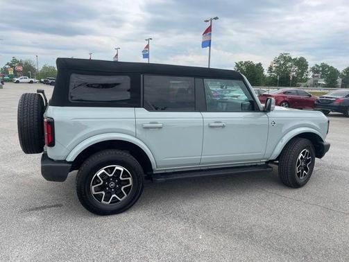 Cactus 2024 Ford Bronco Outer Banks