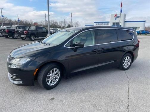 2017 Chrysler Pacifica Touring
