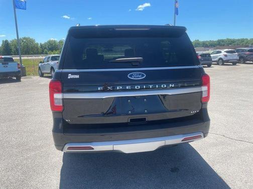 Black Metallic 2024 Ford Expedition Max XLT