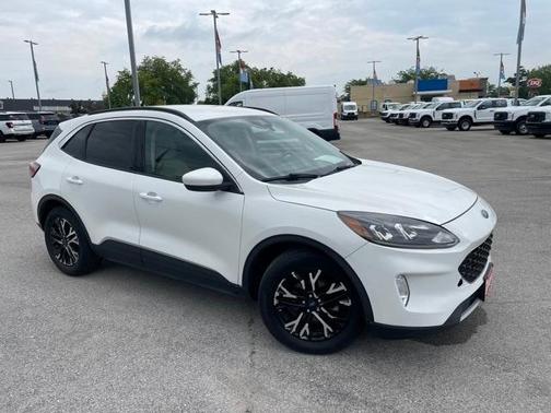 2020 Ford Escape SEL