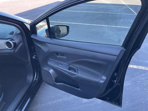 2021 Nissan Versa 1.6 SV