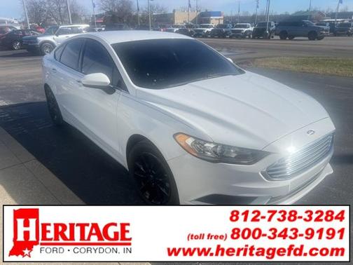 Oxford White 2017 Ford Fusion SE Sedan
