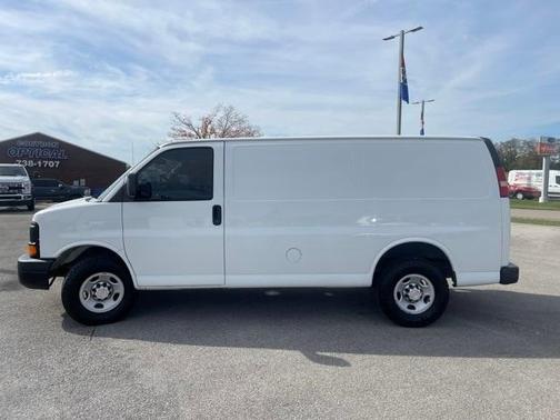 2011 Chevrolet Express 2500 Work Van