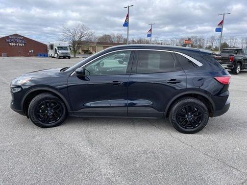 Blue Metallic 2021 Ford Escape SE
