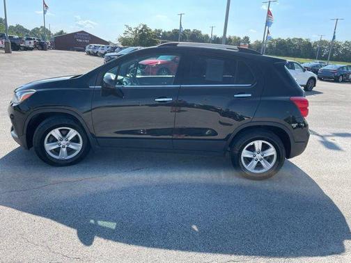 Mosaic Black Metallic 2020 Chevrolet Trax LT