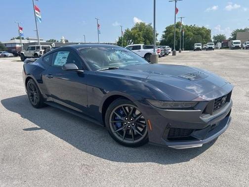 2025 Ford Mustang Dark Horse