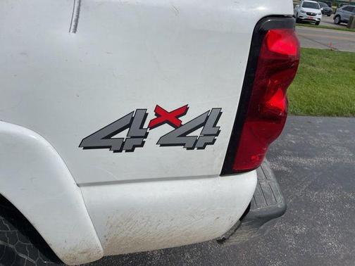 Olympic White 2003 Chevrolet Silverado 2500 LS H/D Crew Cab