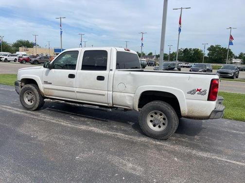 Olympic White 2003 Chevrolet Silverado 2500 LS H/D Crew Cab