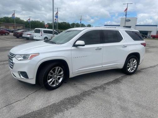 Iridescent Pearl Tricoat 2020 Chevrolet Traverse High Country