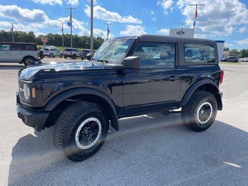 Shadow Black 2022 Ford Bronco Base