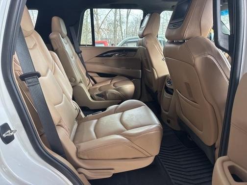2018 Cadillac Escalade Platinum