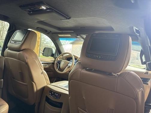 2018 Cadillac Escalade Platinum