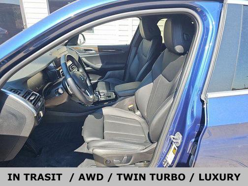 2024 BMW X4 xDrive30i