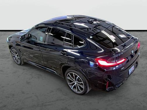 2023 BMW X4 M40i