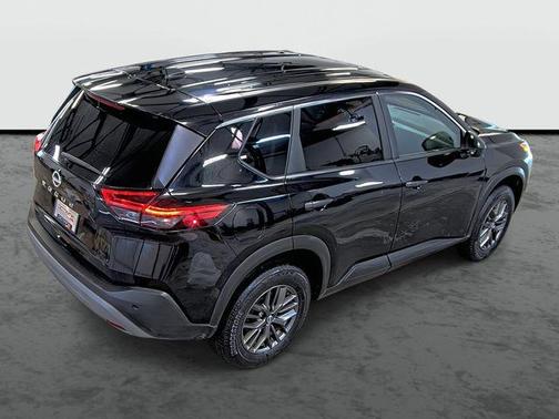 Super Black 2023 Nissan Rogue S