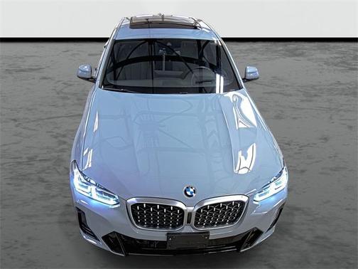 2025 BMW X4 xDrive30i