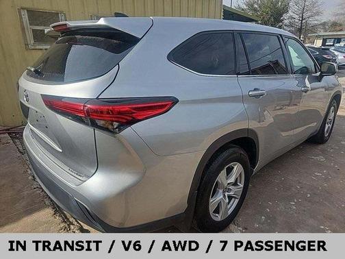 2022 Toyota Highlander LE