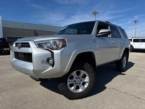 2022 Toyota 4Runner SR5