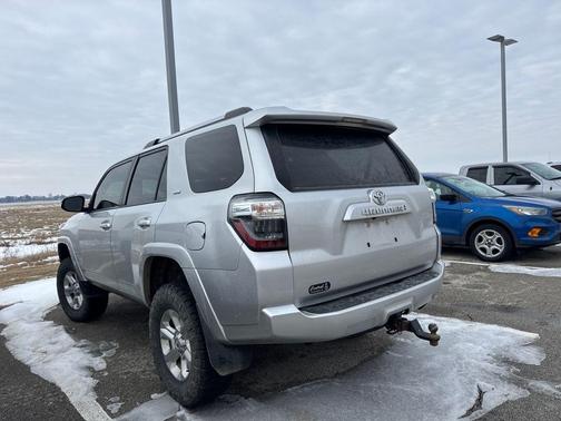 2022 Toyota 4Runner SR5