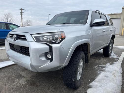 2022 Toyota 4Runner SR5