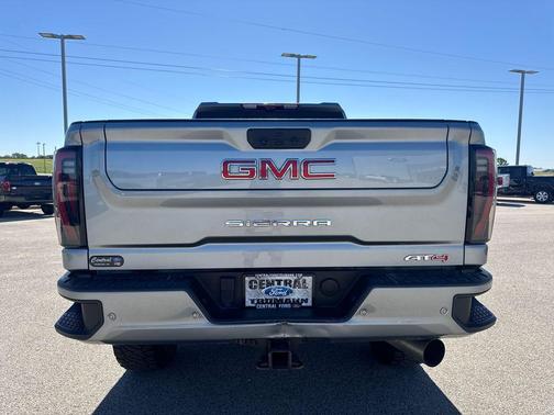 Sterling 2024 GMC Sierra 2500 AT4