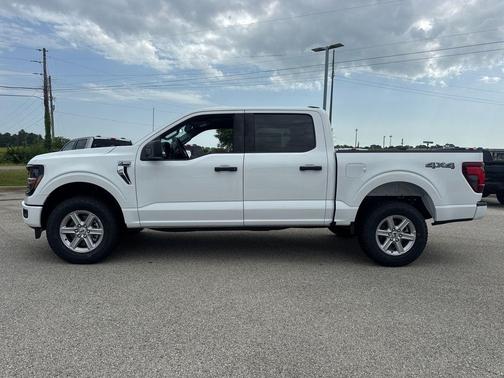 Oxford White 2026 Ford F-150 XLT