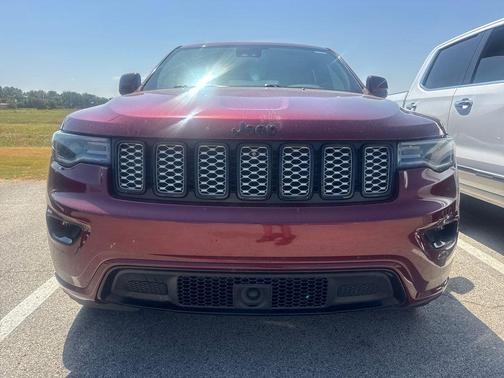Velvet 2020 Jeep Grand Cherokee Altitude