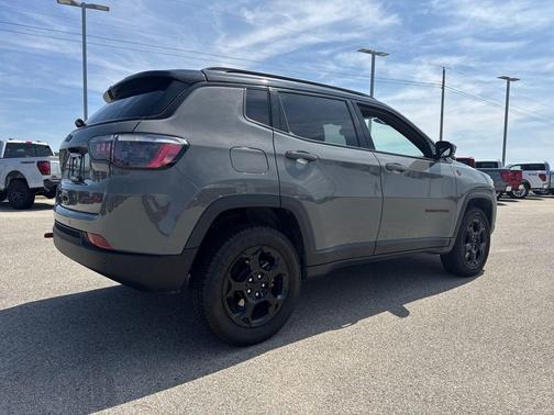 2024 Jeep Compass Trailhawk