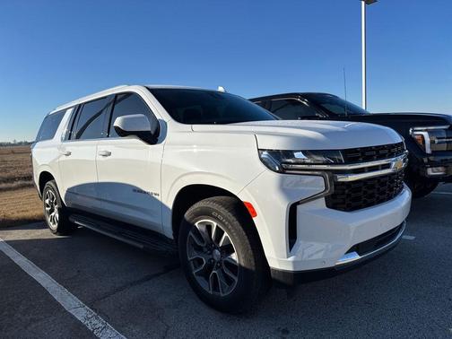 2023 Chevrolet Suburban LS