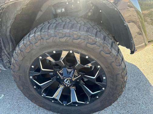Midnight Black Metallic 2018 Toyota 4Runner SR5 Premium