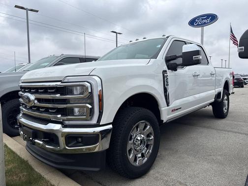 Star White 2025 Ford F-250 King Ranch Truck