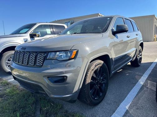 2021 Jeep Grand Cherokee Laredo X