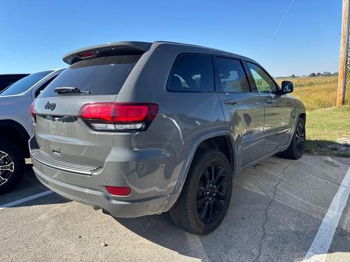 2021 Jeep Grand Cherokee Laredo X