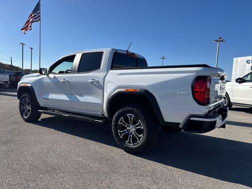 2023 GMC Canyon AT4