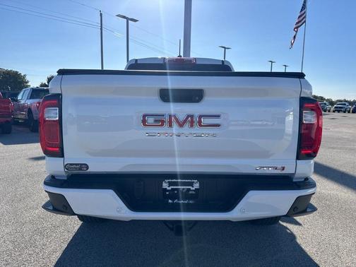 2023 GMC Canyon AT4