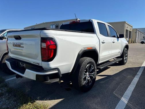 2023 GMC Canyon AT4