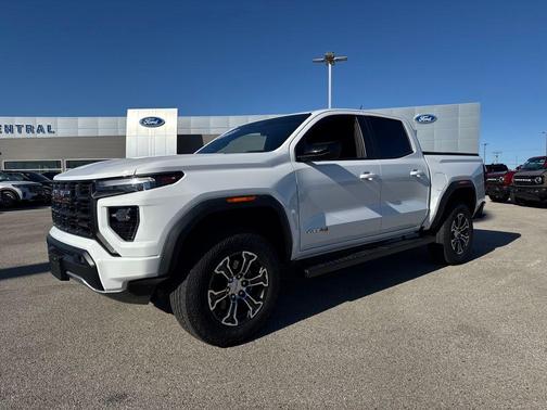 2023 GMC Canyon AT4
