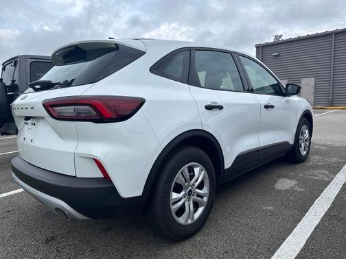 2023 Ford Escape Base