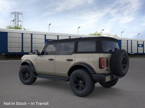 Desert Sand 2026 Ford Bronco Outer Banks