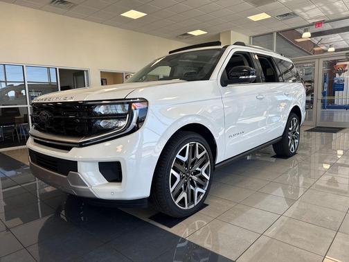 Star White 2026 Ford Expedition Platinum