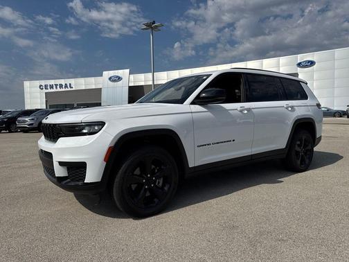 2023 Jeep Grand Cherokee L Laredo