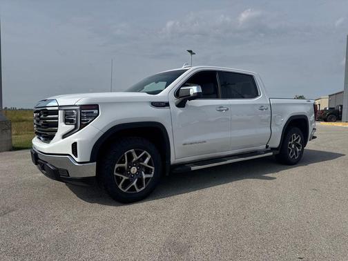 2023 GMC Sierra 1500 SLT