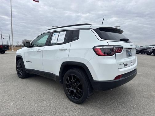 2024 Jeep Compass Latitude Lux