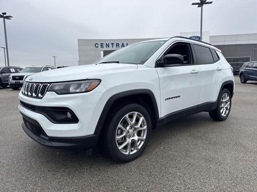 2024 Jeep Compass Latitude Lux
