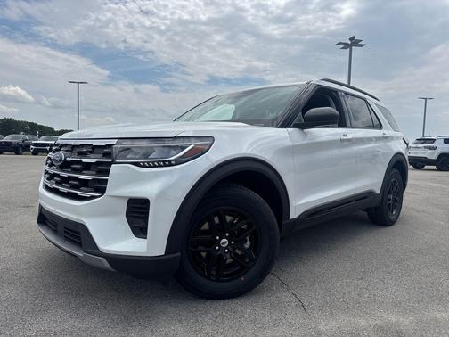 Star White 2026 Ford Explorer Active