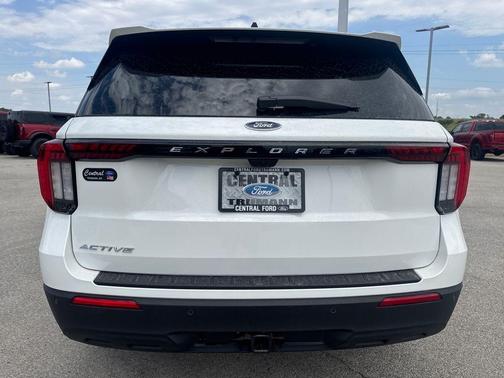 Star White 2026 Ford Explorer Active