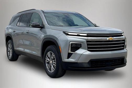 Sterling Gray Metallic 2025 Chevrolet Traverse LT