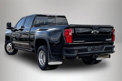 Black 2024 Chevrolet Silverado 3500 High Country