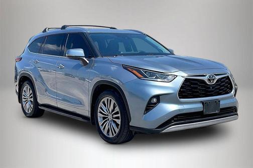 Moon Dust 2021 Toyota Highlander Platinum
